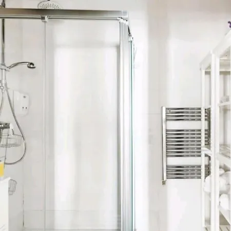 Lägenhet Piso En El Corazon De License Ess00262 *